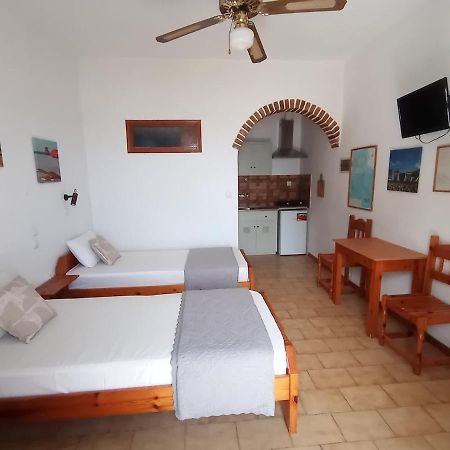 Villa Fourtuna Apartment Agios Ioannis Peristerion Extérieur photo