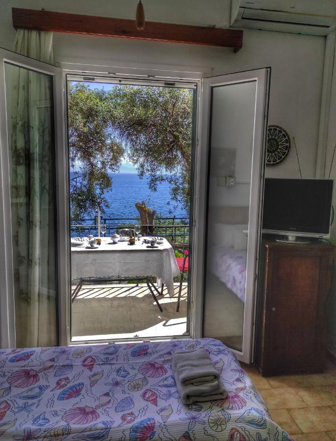 Villa Fourtuna Apartment Agios Ioannis Peristerion Extérieur photo