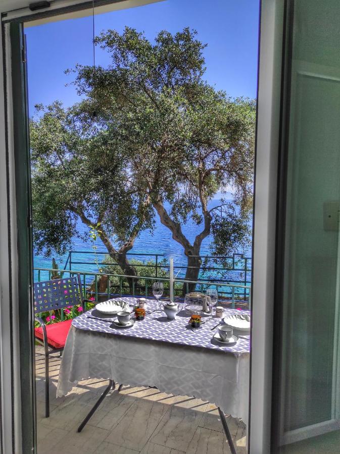 Villa Fourtuna Apartment Agios Ioannis Peristerion Extérieur photo