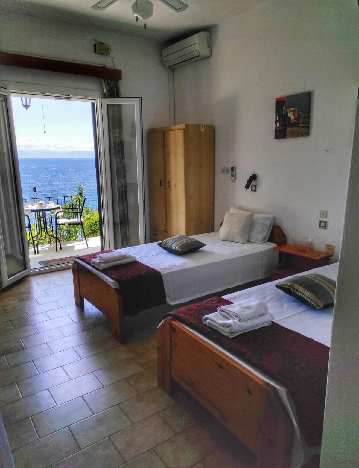 Villa Fourtuna Apartment Agios Ioannis Peristerion Extérieur photo
