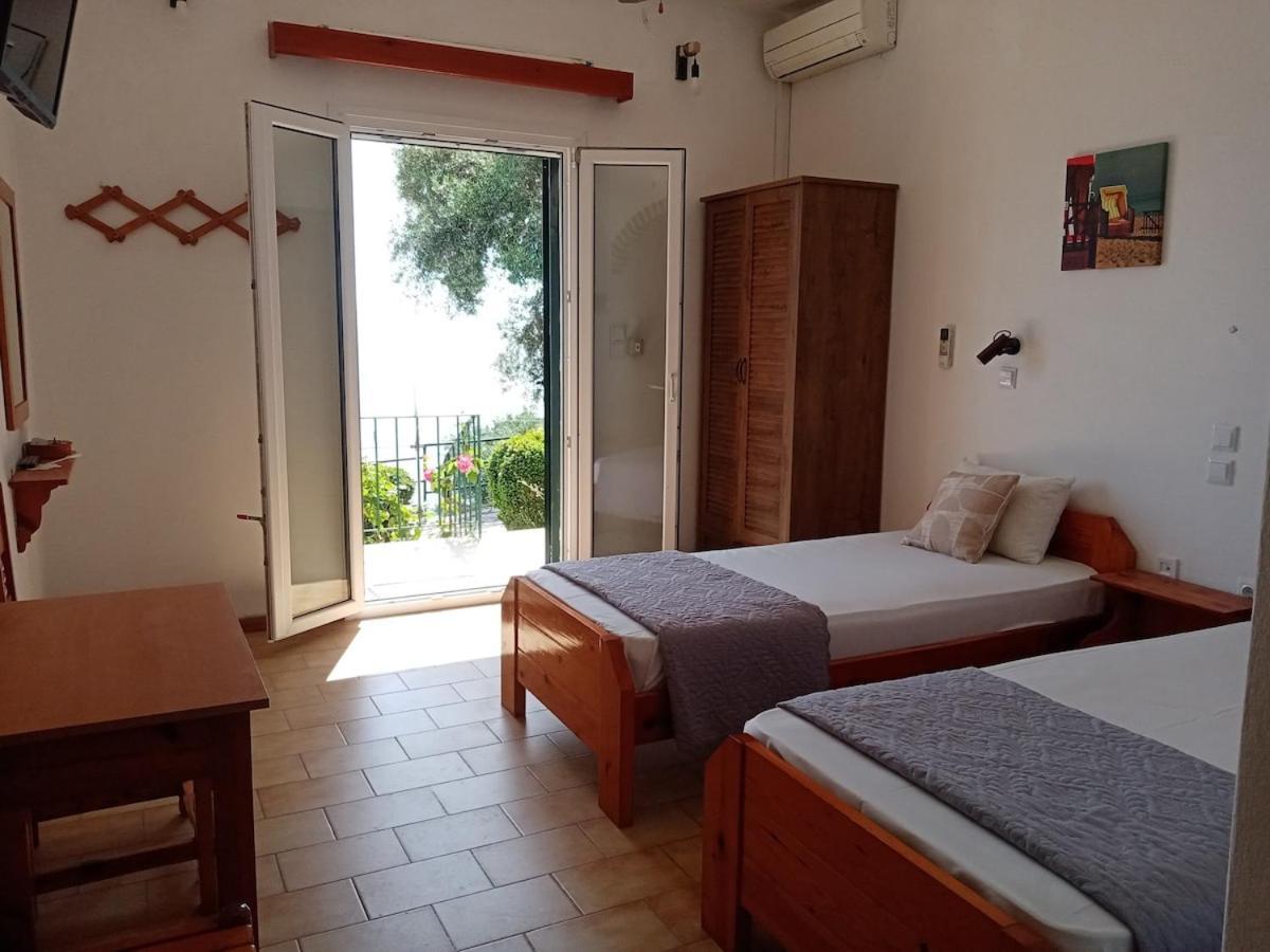 Villa Fourtuna Apartment Agios Ioannis Peristerion Extérieur photo
